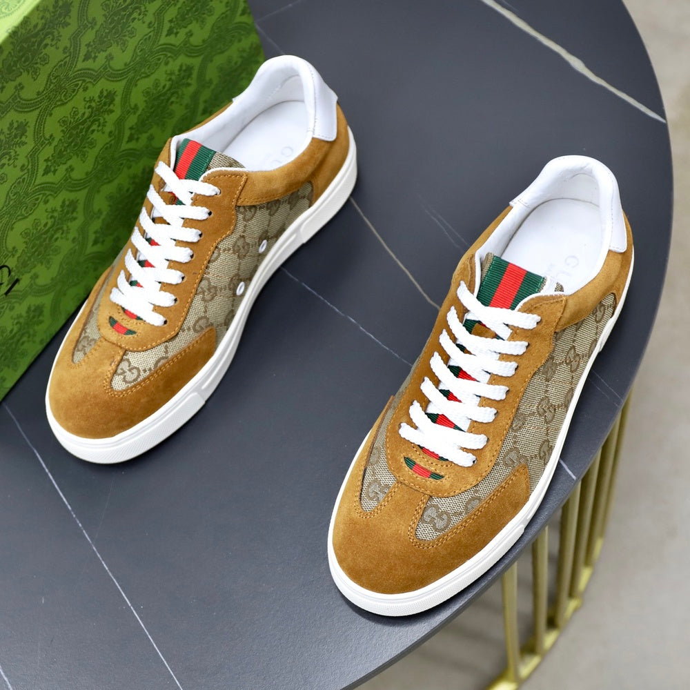 Gucci Men's Sneakers - Style 427017