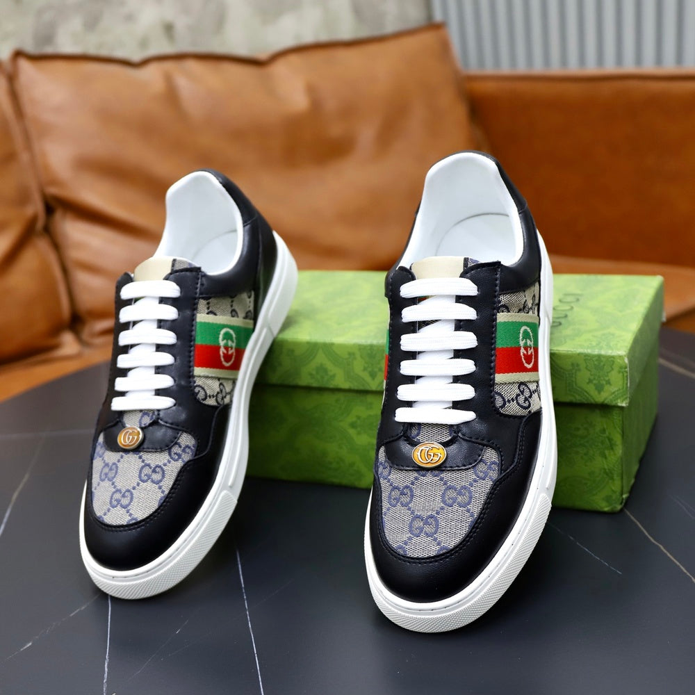 Gucci Men's Sneakers - Style 427025