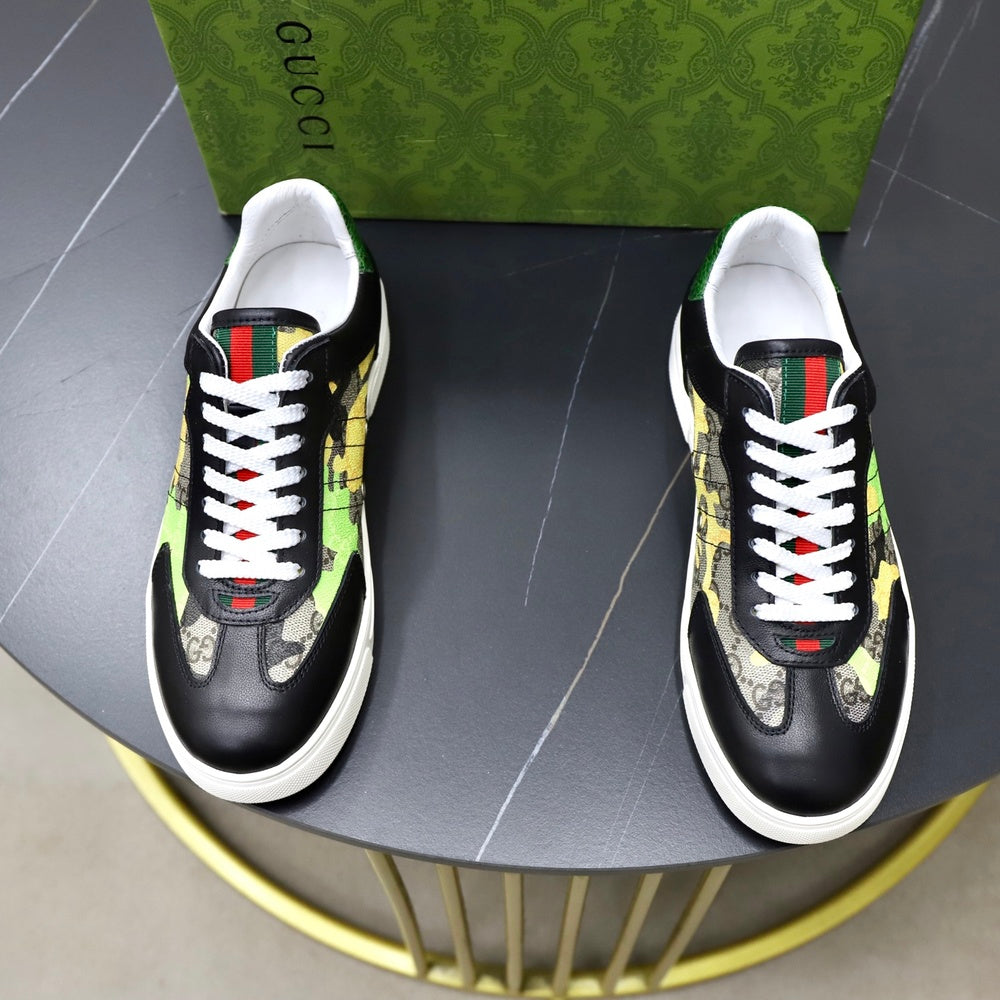 Gucci Men's Sneakers - Style 427027