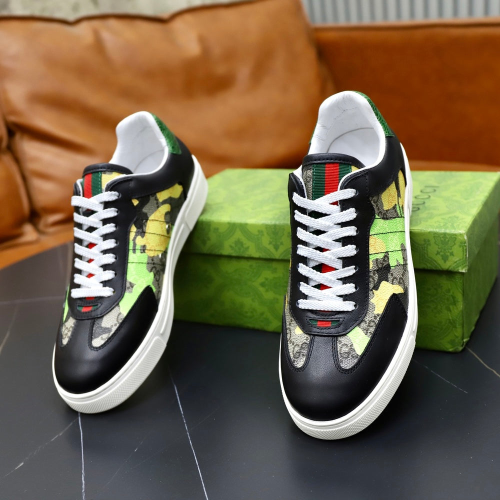 Gucci Men's Sneakers - Style 427027