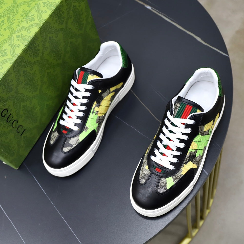 Gucci Men's Sneakers - Style 427027