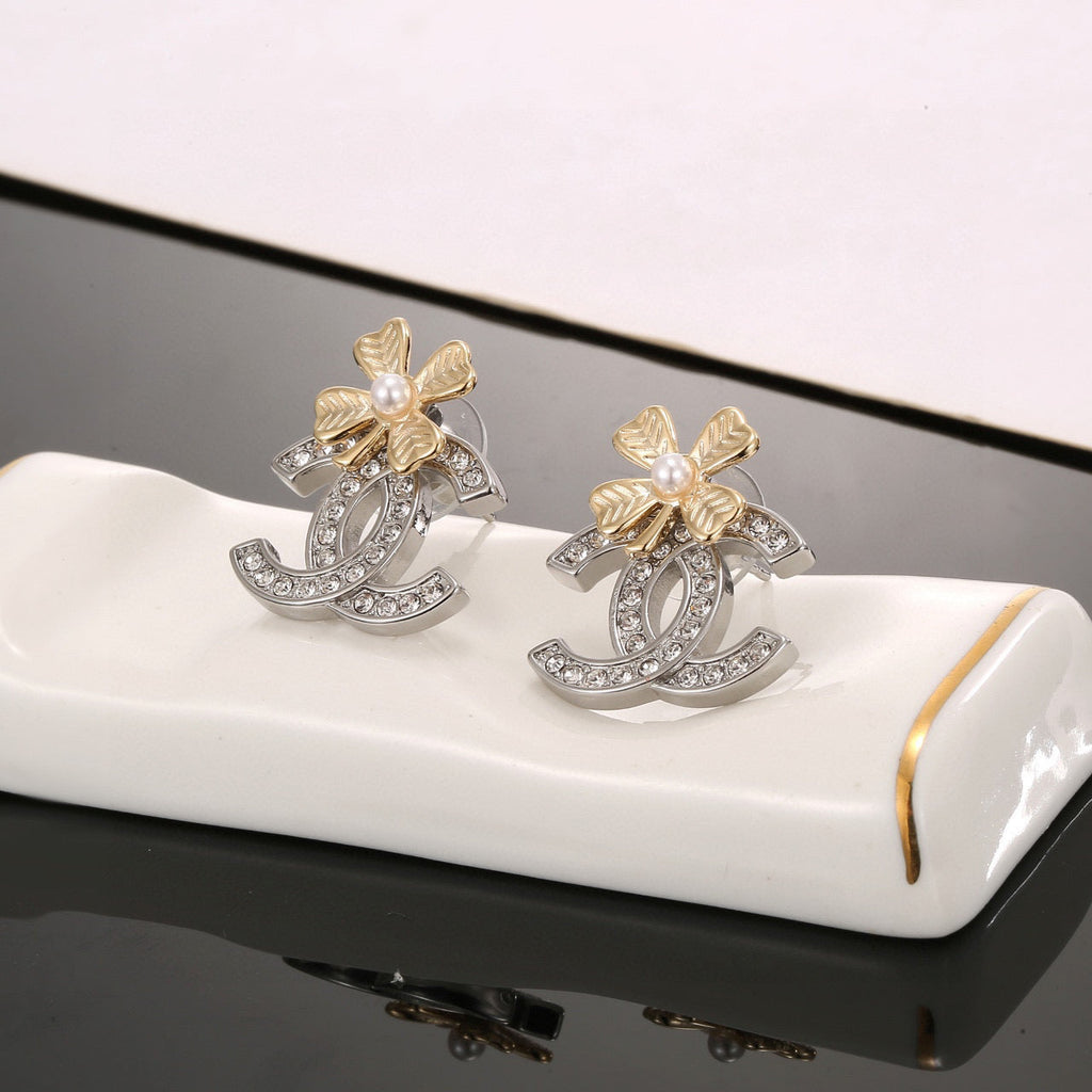 CHANEL Four-Leaf Clover Earrings