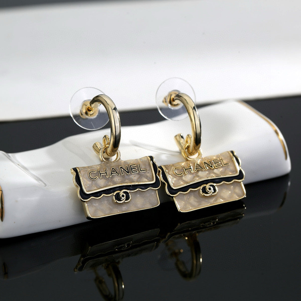 CHANEL Earrings