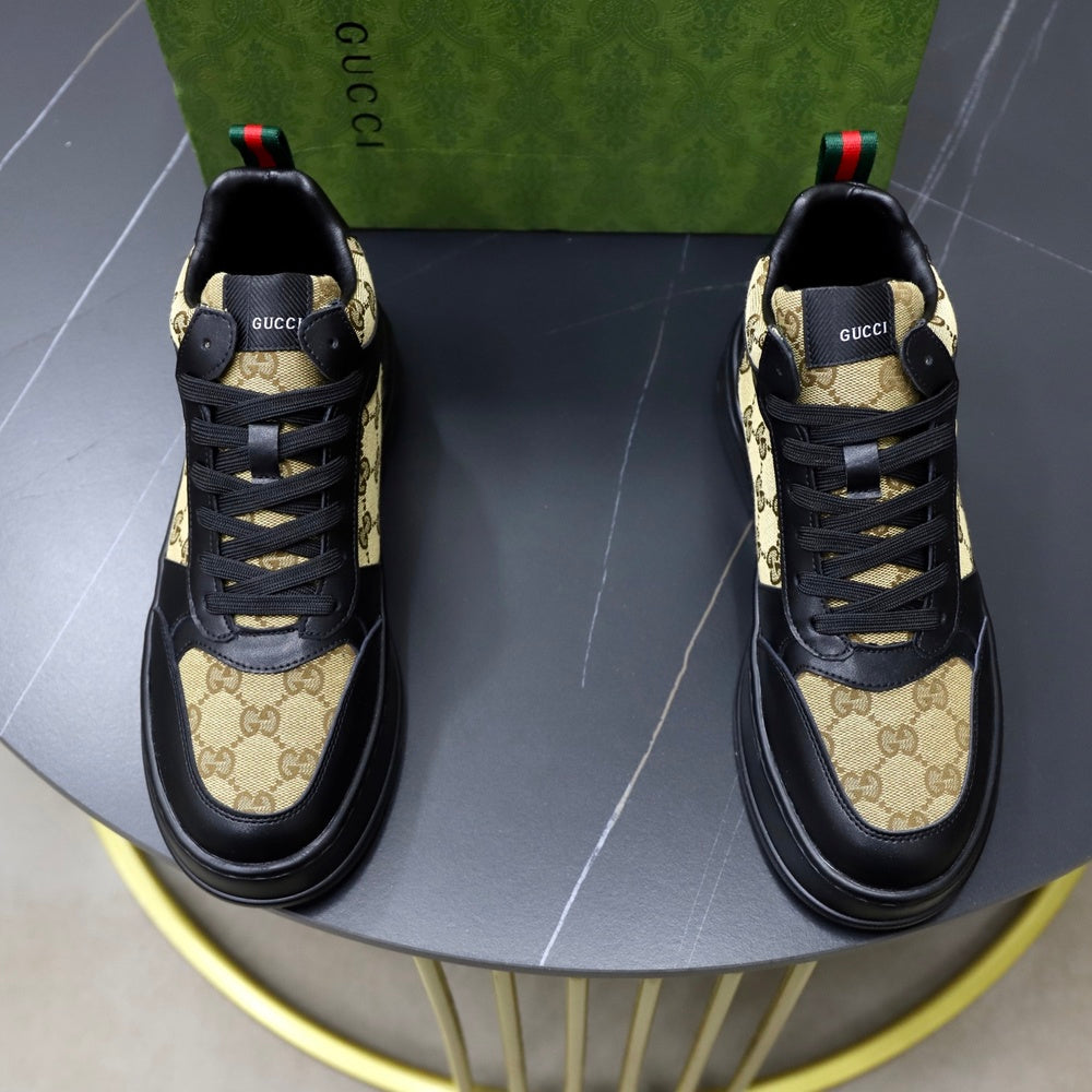 Gucci Men's Sneakers - Style 427077