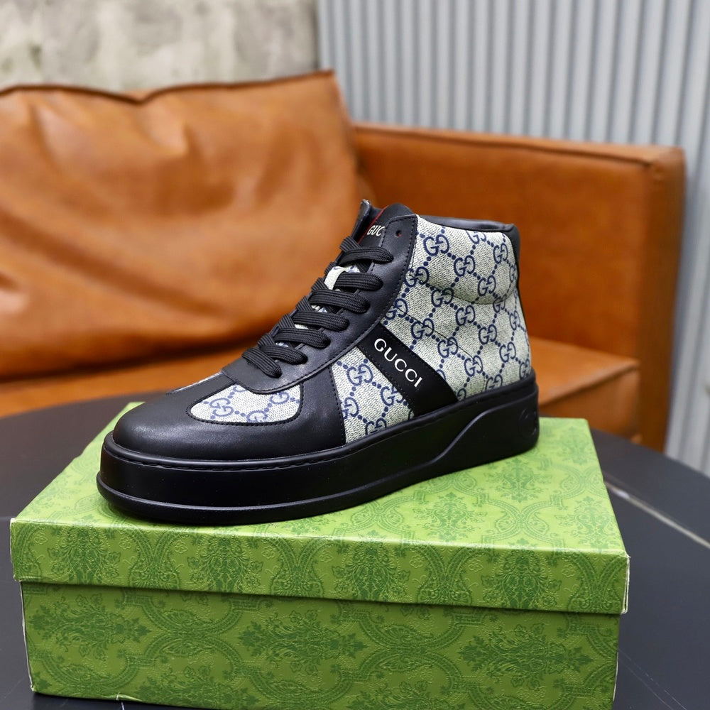 Gucci Men's Sneakers - Style 427077