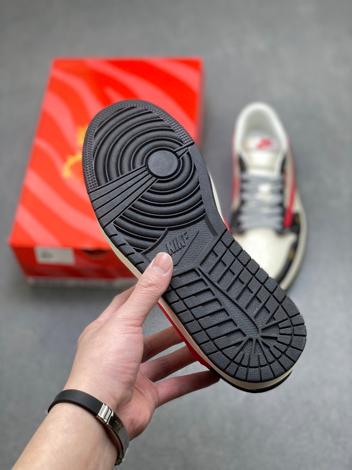 Fragment x Travis Scott x Dior x Nike Air Jordan 1 Low - Image 6