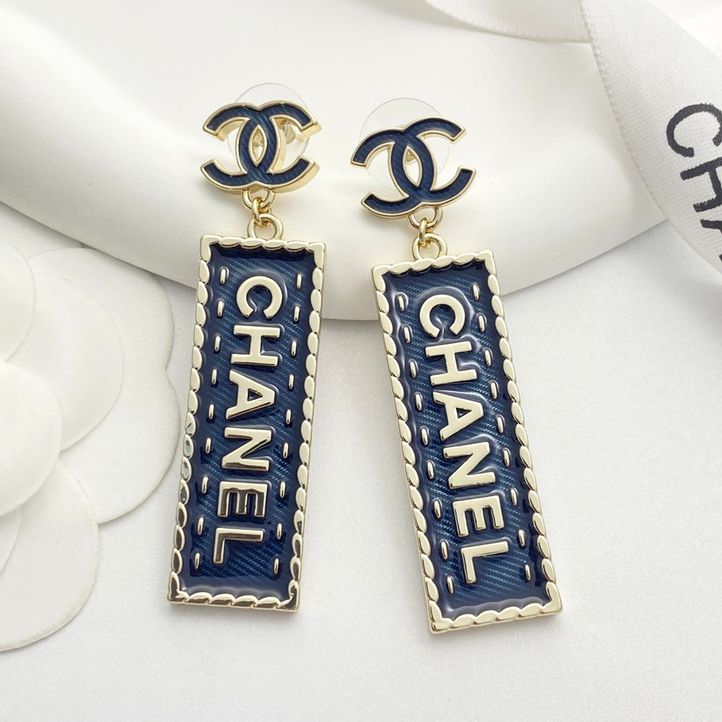 CHANEL Double-C Earrings