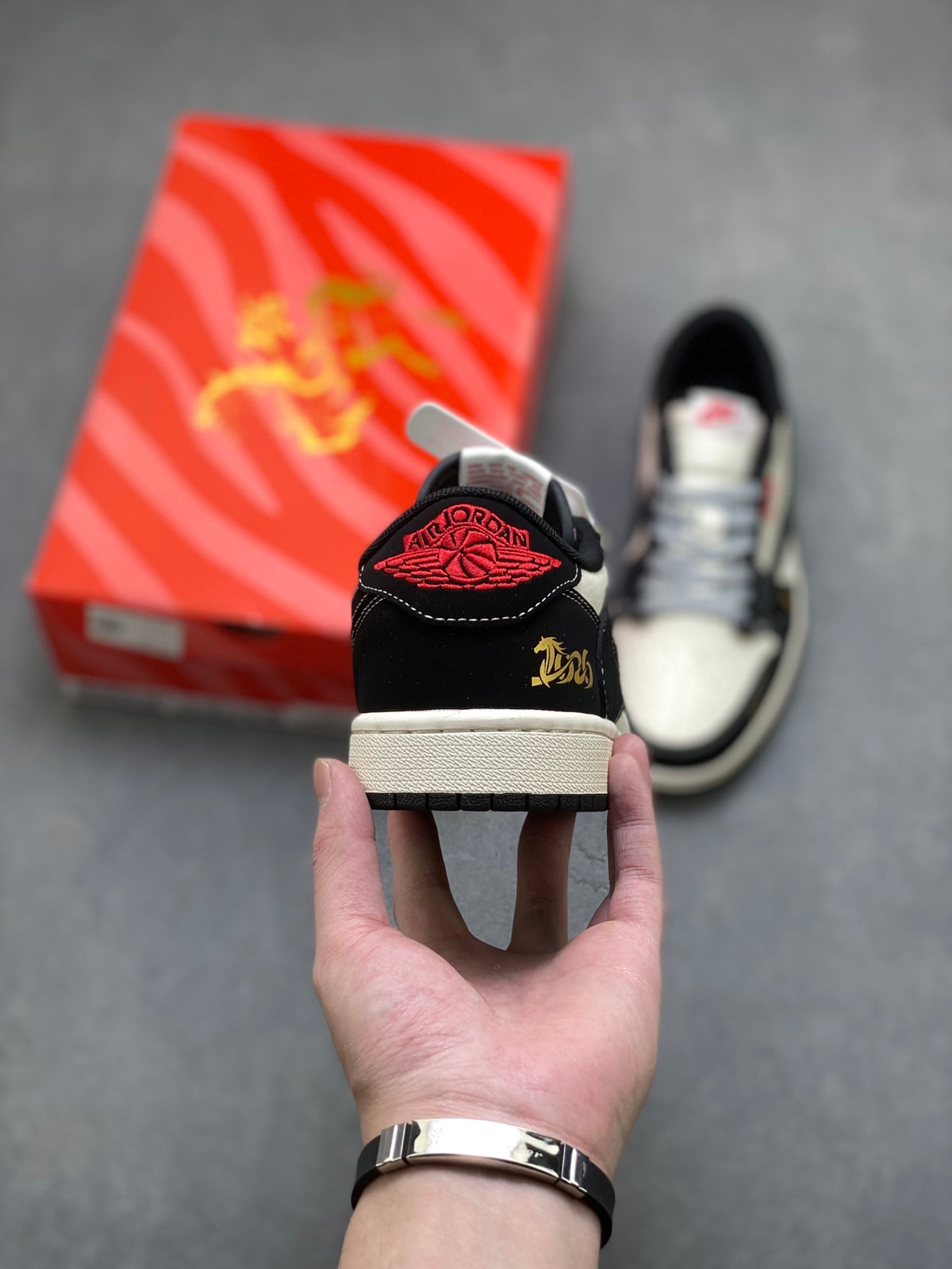 Fragment x Travis Scott x Dior x Nike Air Jordan 1 Low - Image 4