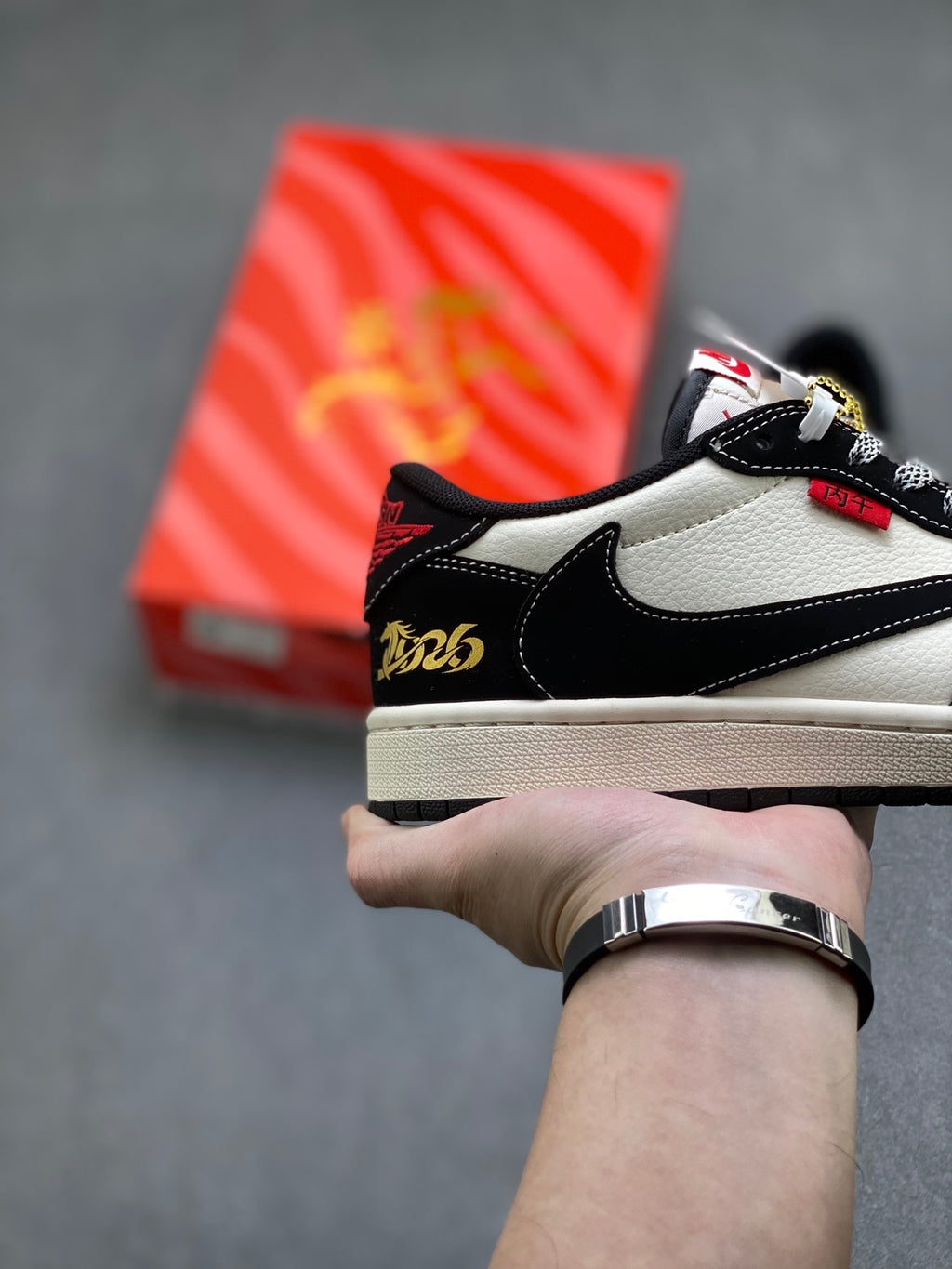 Fragment x Travis Scott x Dior x Nike Air Jordan 1 Low - Image 5