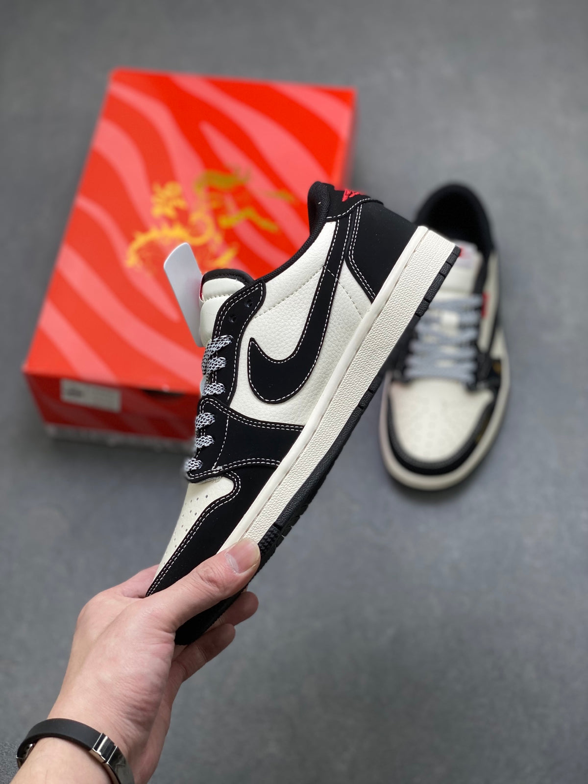 Fragment x Travis Scott x Dior x Nike Air Jordan 1 Low - Image 3