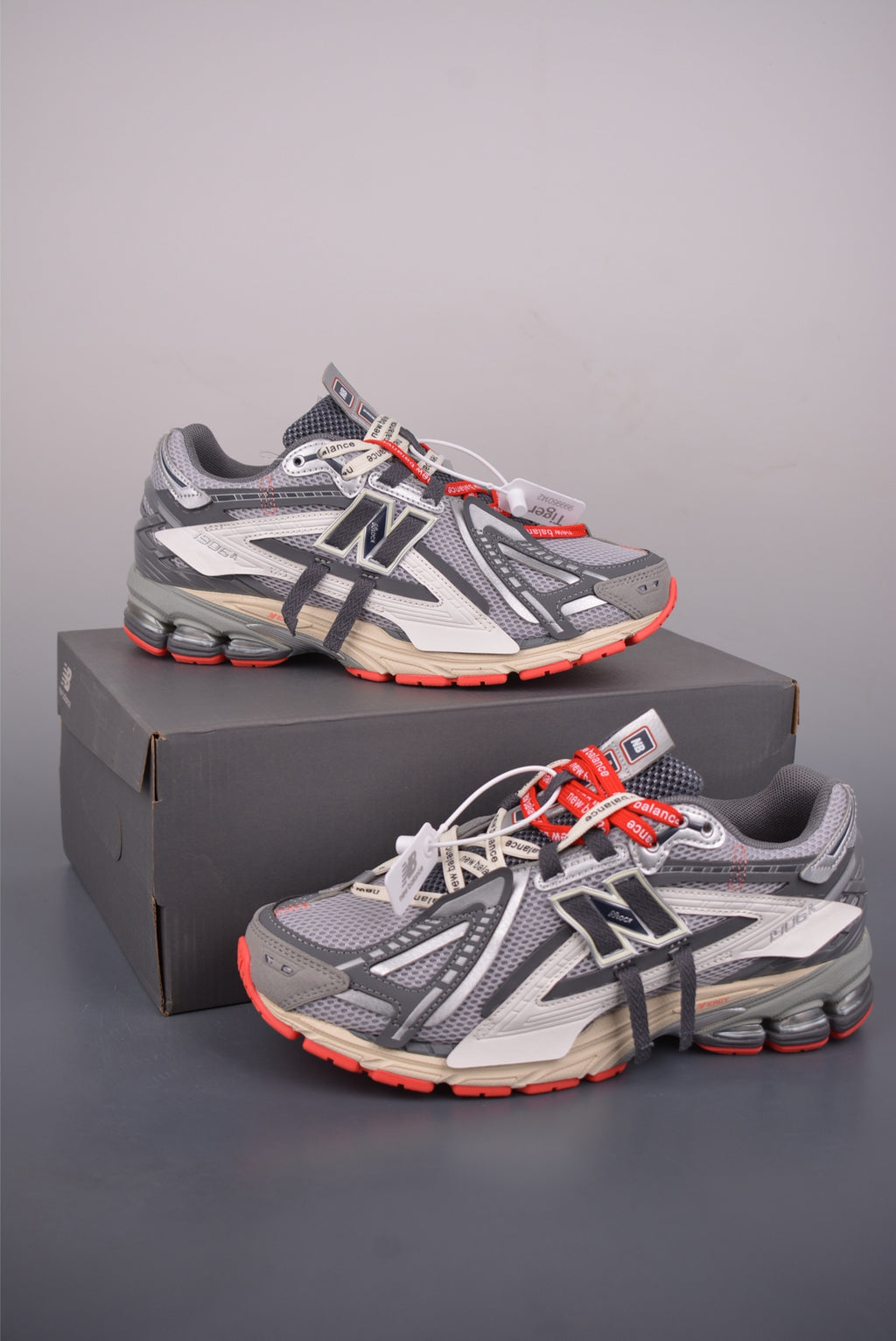 New Balance 320 2002 - Image 5
