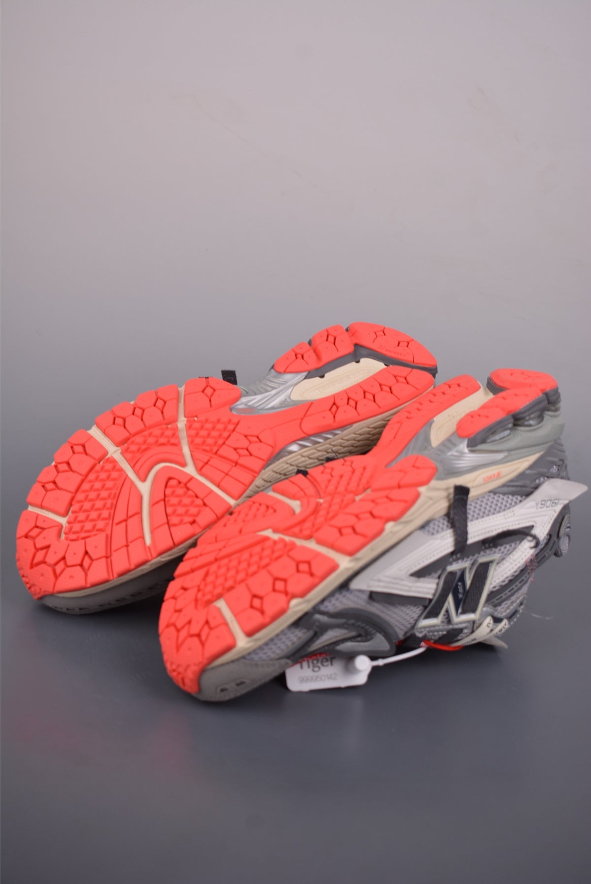 New Balance 320 2002 - Image 3