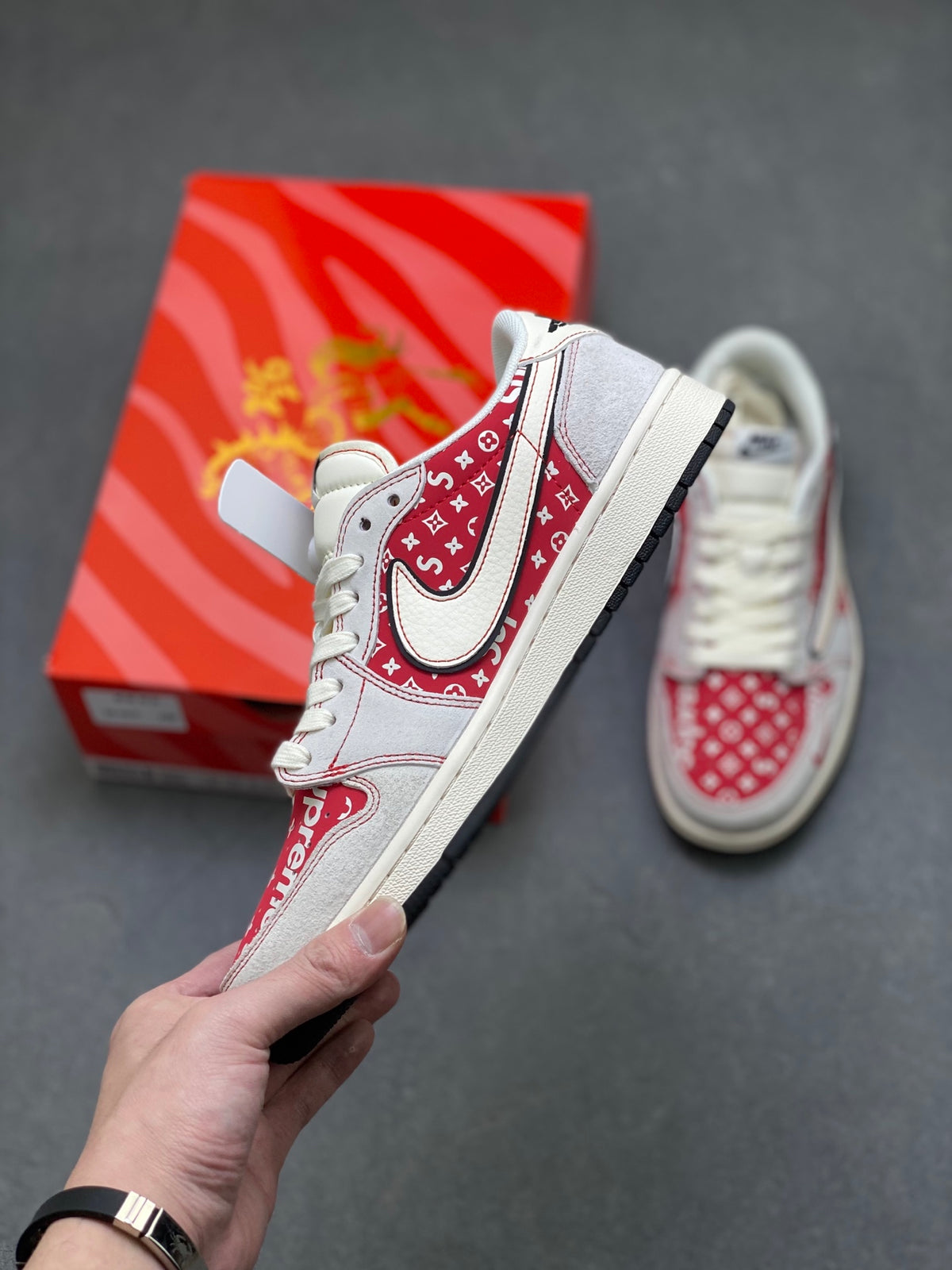 Fragment x Travis Scott x Dior x Nike Air Jordan 1 Low - Image 3