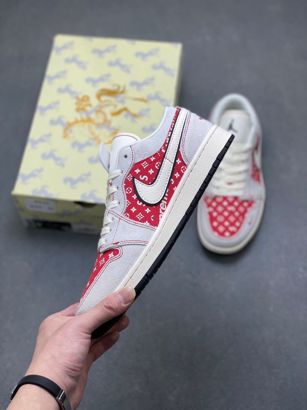Fragment x Travis Scott x Dior x Nike Air Jordan 1 Low - Image 3