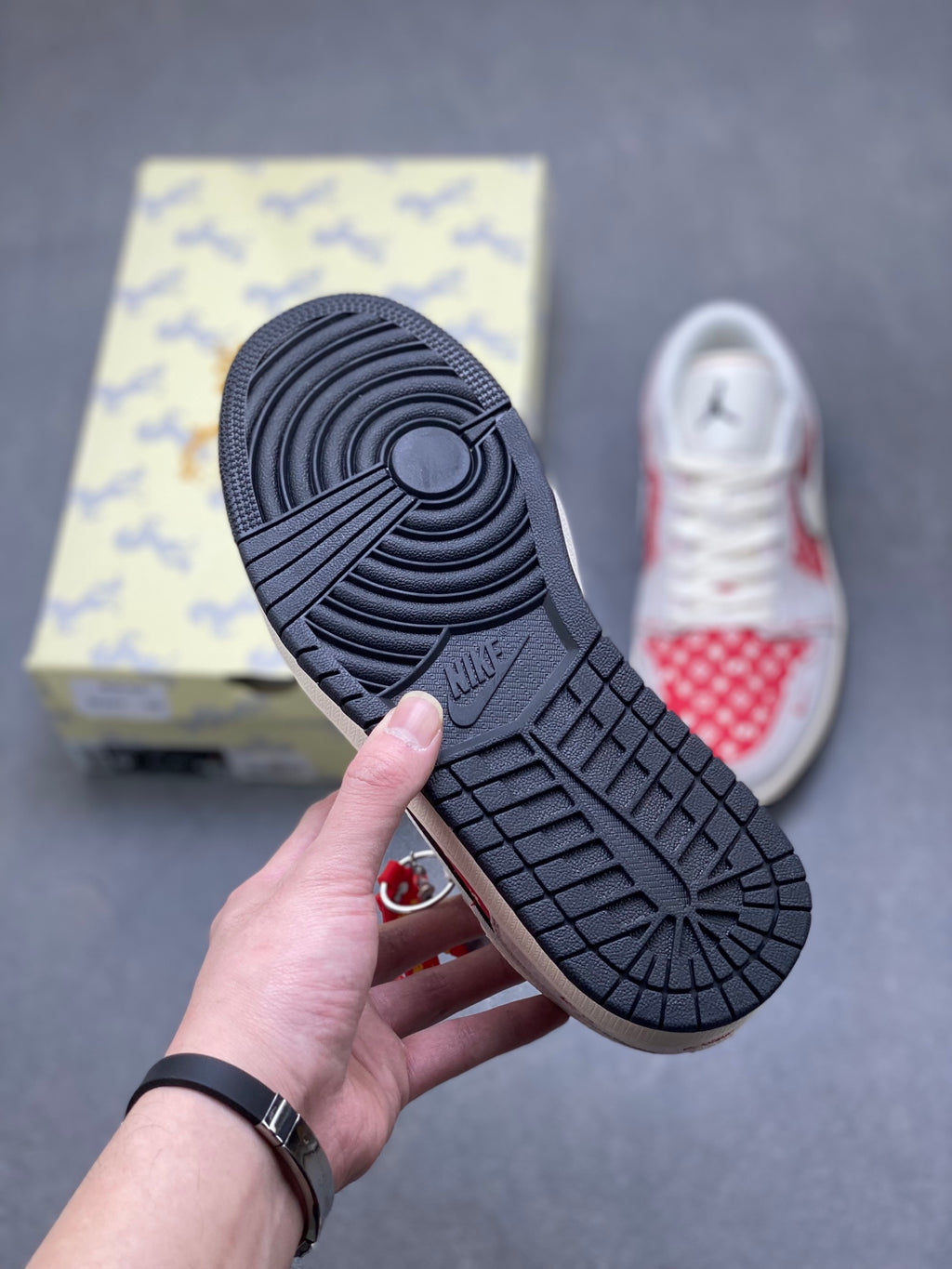 Fragment x Travis Scott x Dior x Nike Air Jordan 1 Low - Image 6