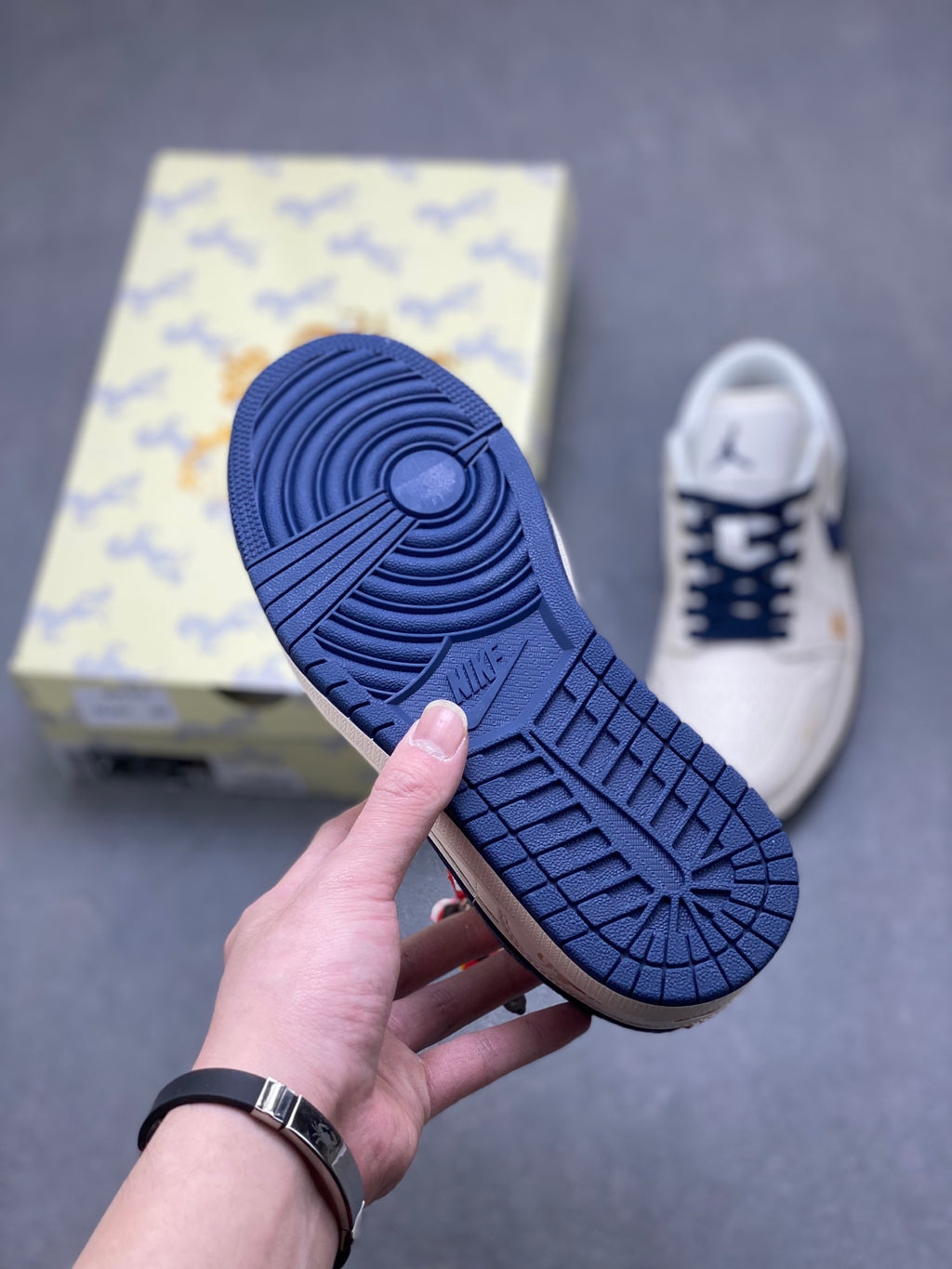 Fragment x Travis Scott x Dior x Nike Air Jordan 1 Low - Image 6