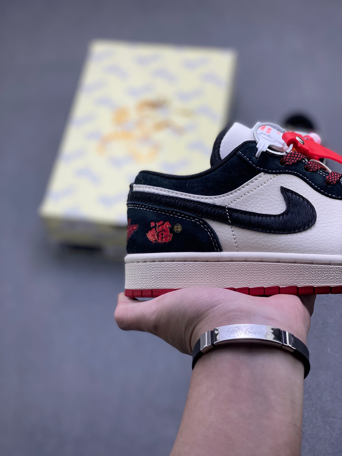 Fragment x Travis Scott x Dior x Nike Air Jordan 1 Low - Image 5