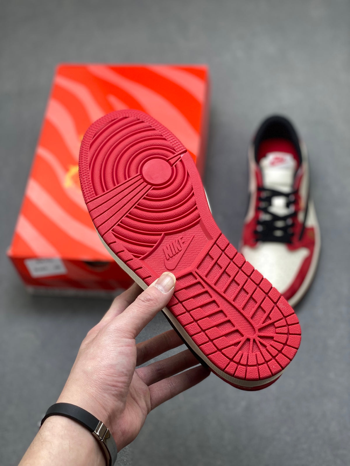 Fragment x Travis Scott x Dior x Nike Air Jordan 1 Low - Image 6