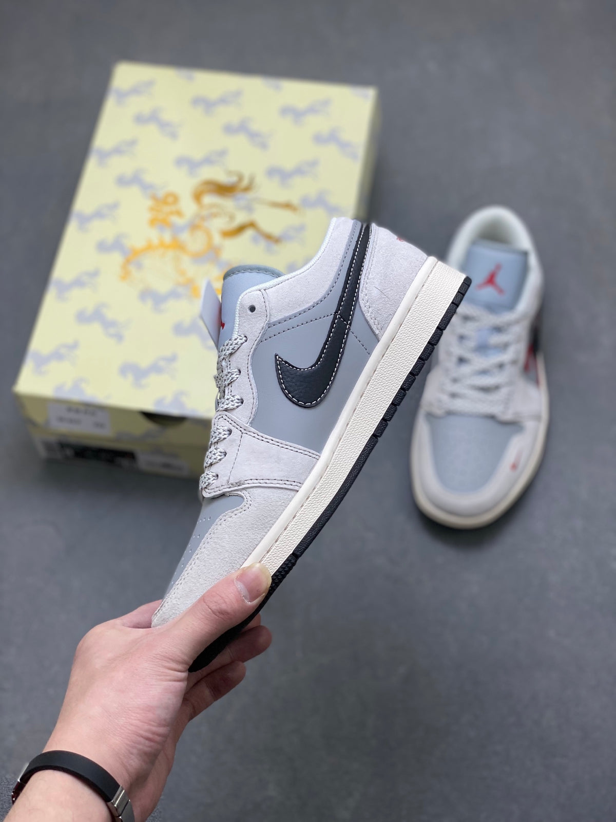 Fragment x Travis Scott x Dior x Nike Air Jordan 1 Low - Image 3