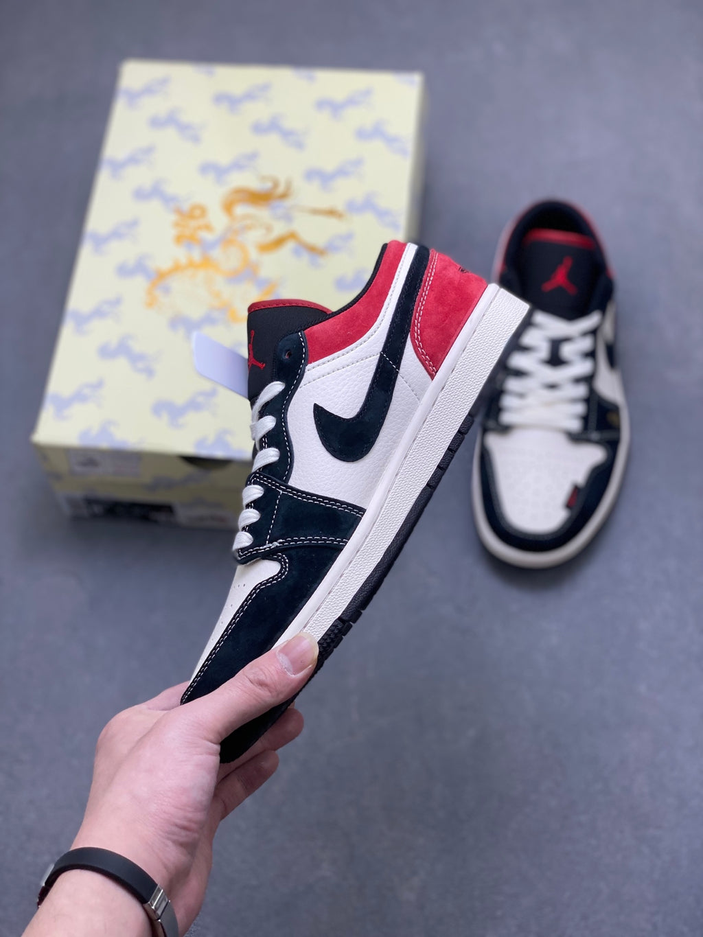 Fragment x Travis Scott x Dior x Nike Air Jordan 1 Low - Image 3