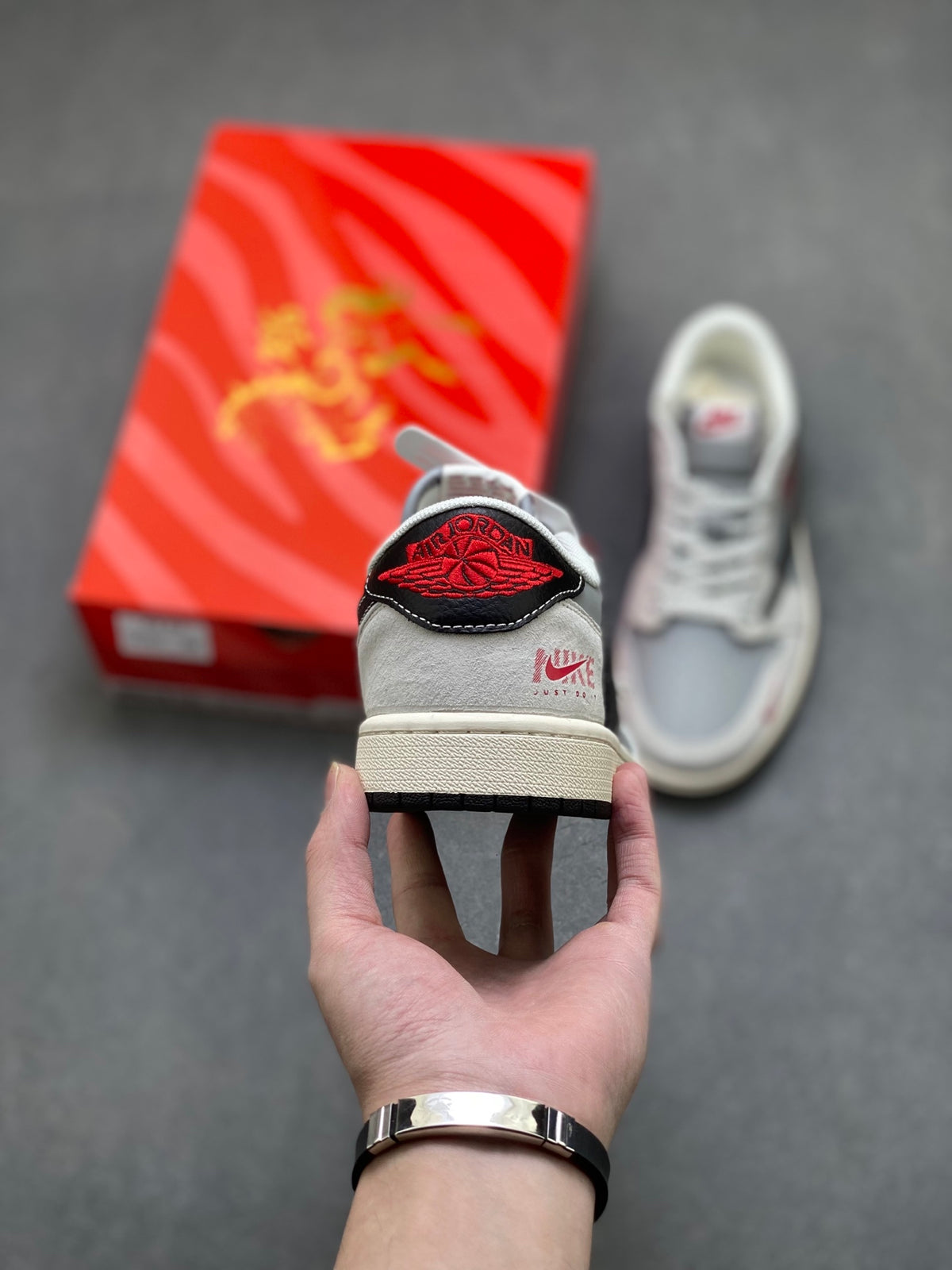 Fragment x Travis Scott x Dior x Nike Air Jordan 1 Low - Image 4