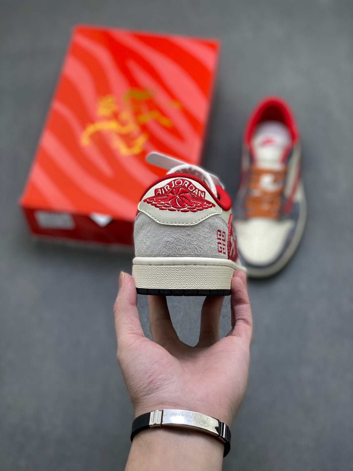 Fragment x Travis Scott x Dior x Nike Air Jordan 1 Low - Image 4