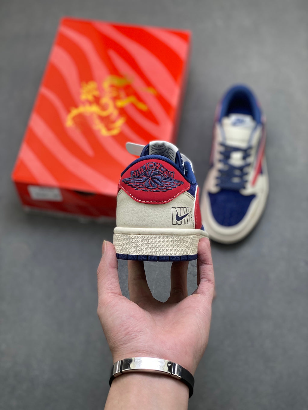 Fragment x Travis Scott x Dior x Nike Air Jordan 1 Low - Image 4