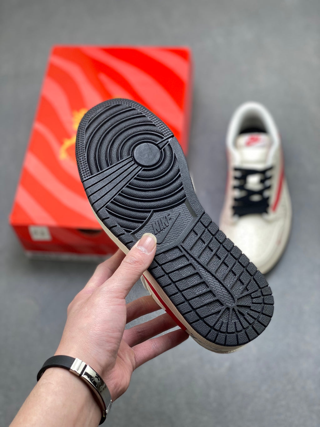 Fragment x Travis Scott x Dior x Nike Air Jordan 1 Low - Image 6