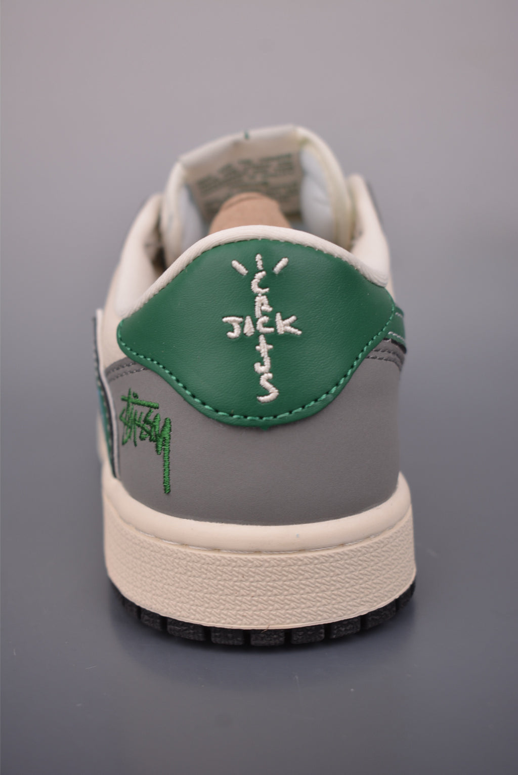 Fragment x Travis Scott x Nike Air Jordan 1 Low - Image 4