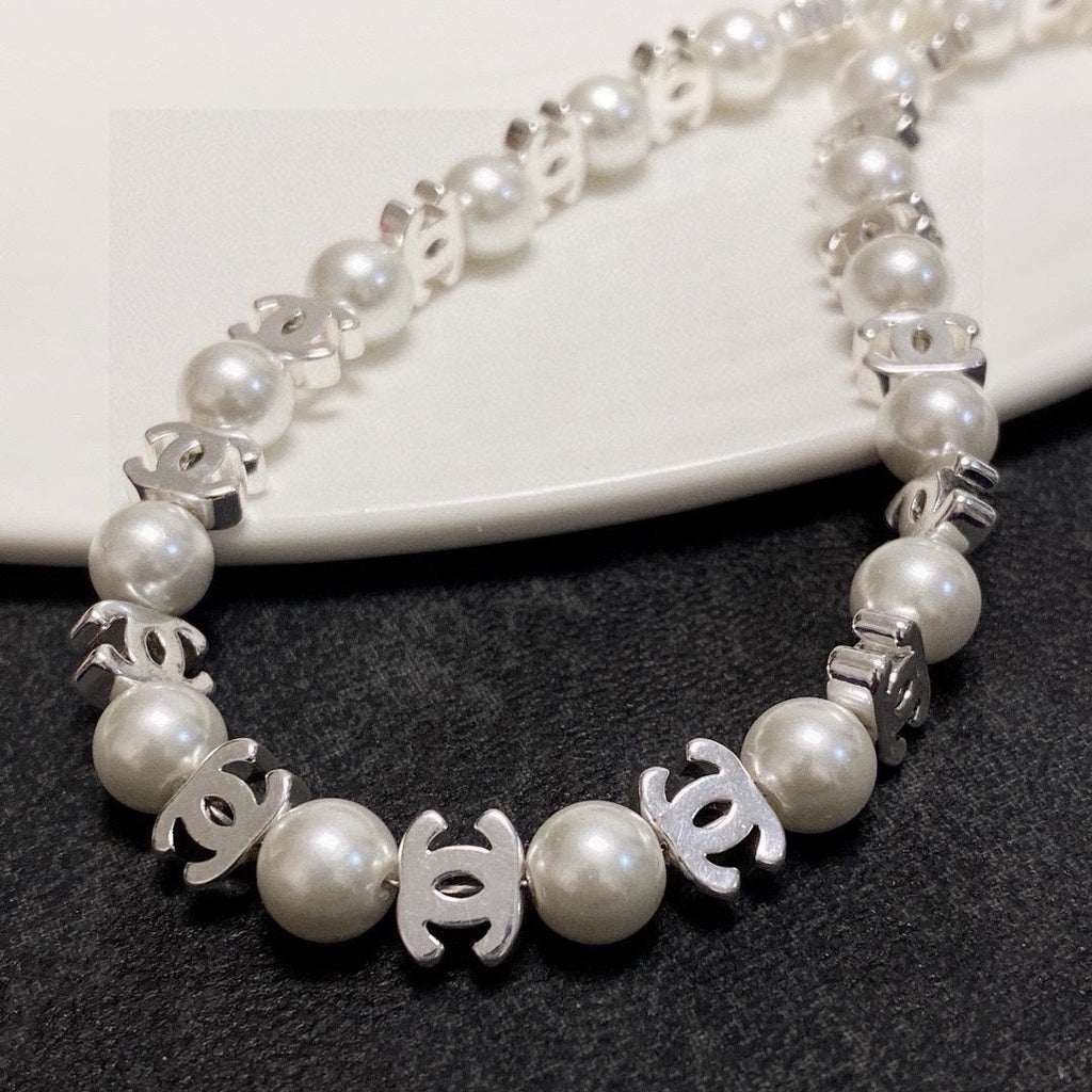 CHANEL Pearl Necklace