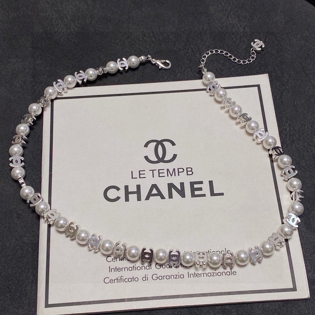 CHANEL Pearl Necklace