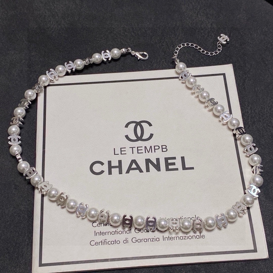 CHANEL Pearl Necklace