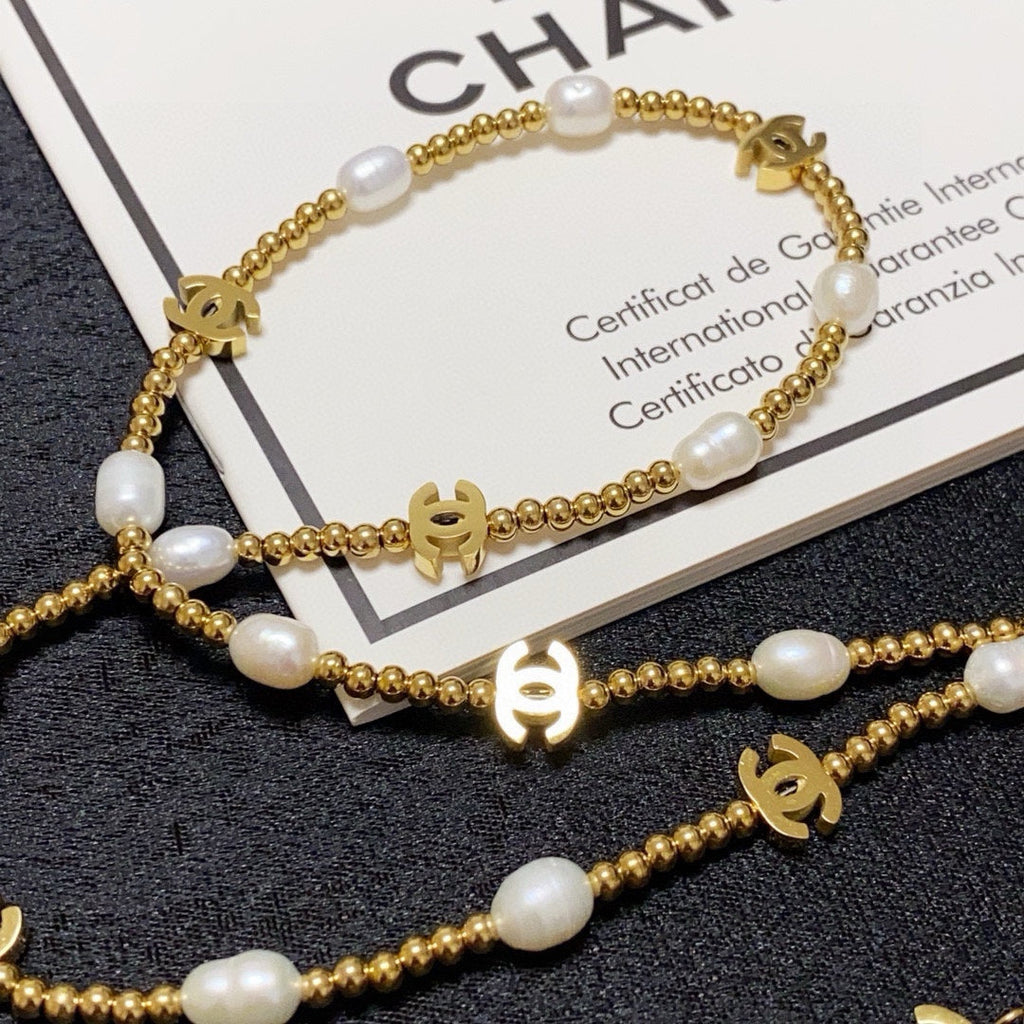 CHANEL Pearl Necklace