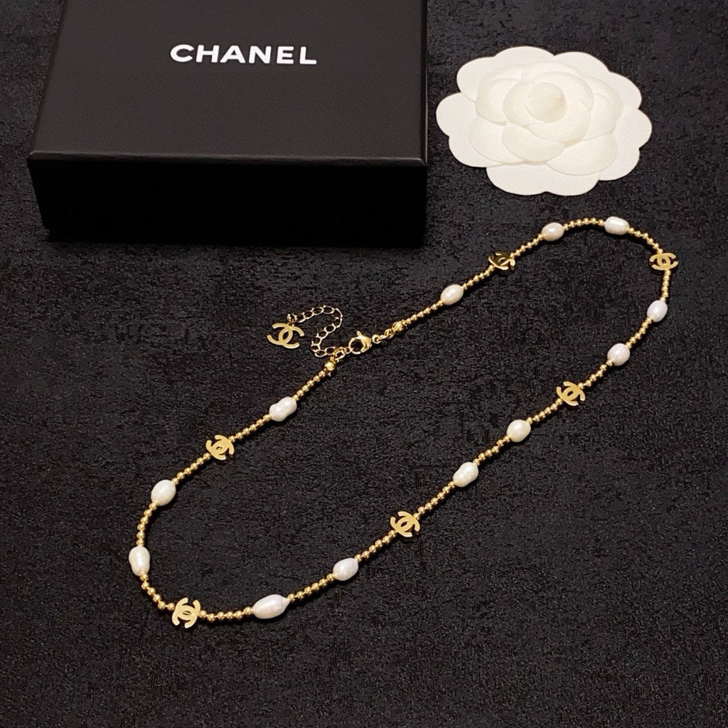 CHANEL Pearl Necklace