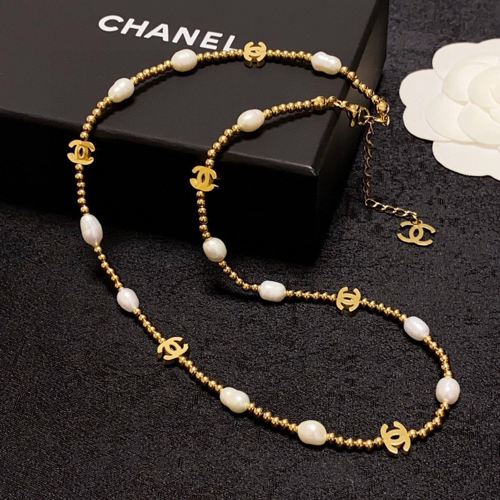 CHANEL Pearl Necklace