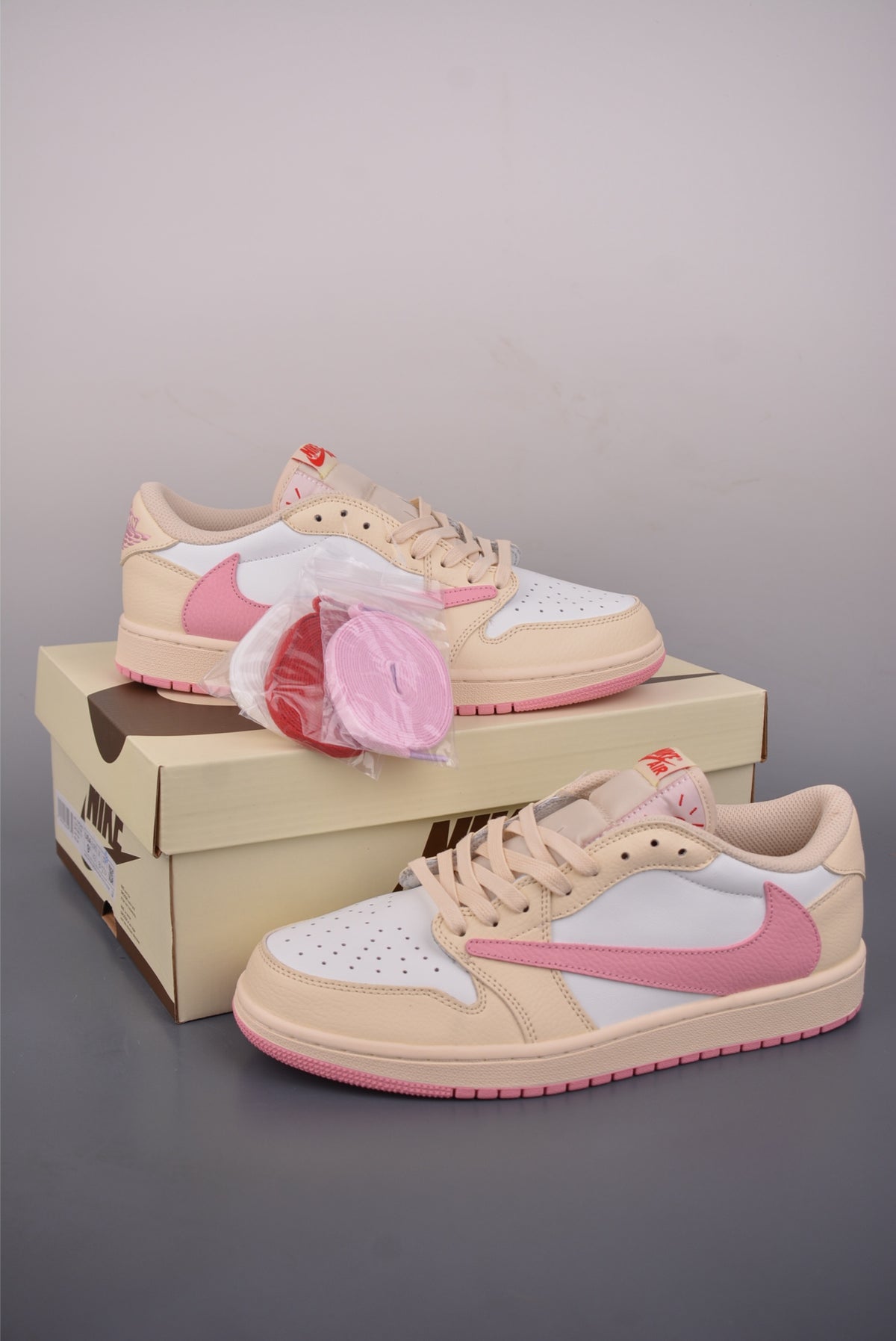 Fragment x Travis Scott x Nike Air Jordan 1 Low - Image 5