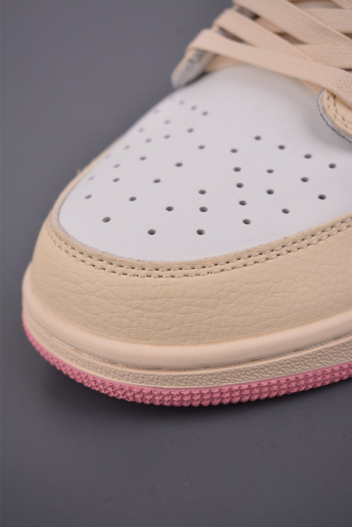Fragment x Travis Scott x Nike Air Jordan 1 Low - Image 6