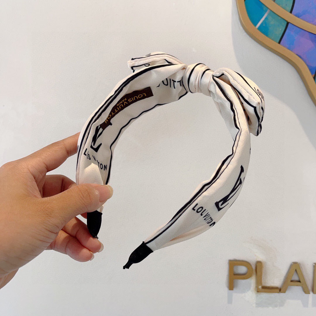 LOUIS VUITTON Headband