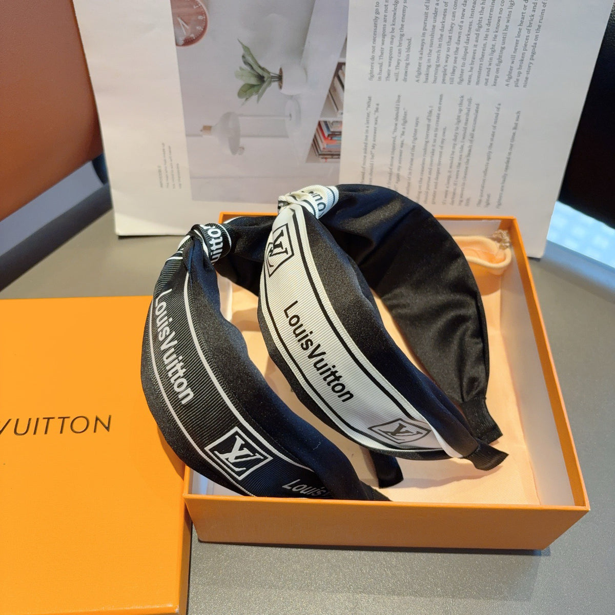 LOUIS VUITTON Headband
