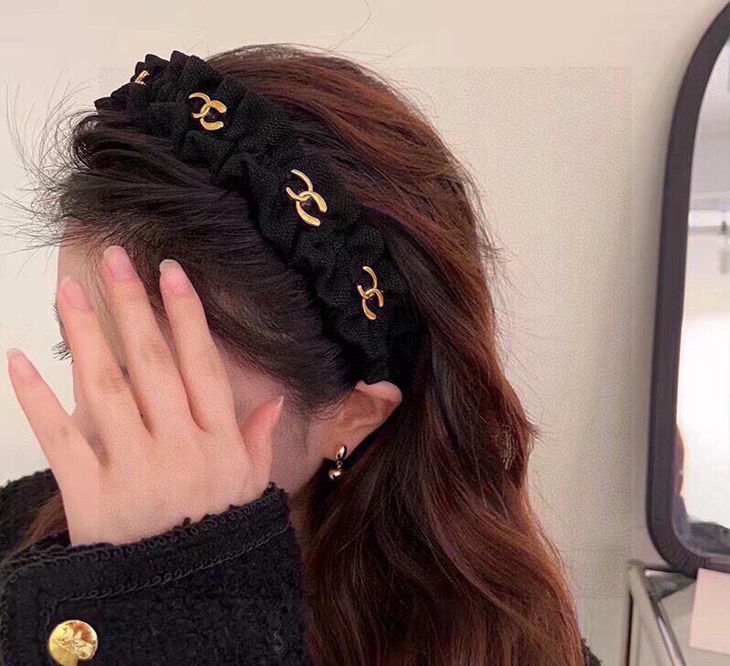 CHANEL Vintage Headband