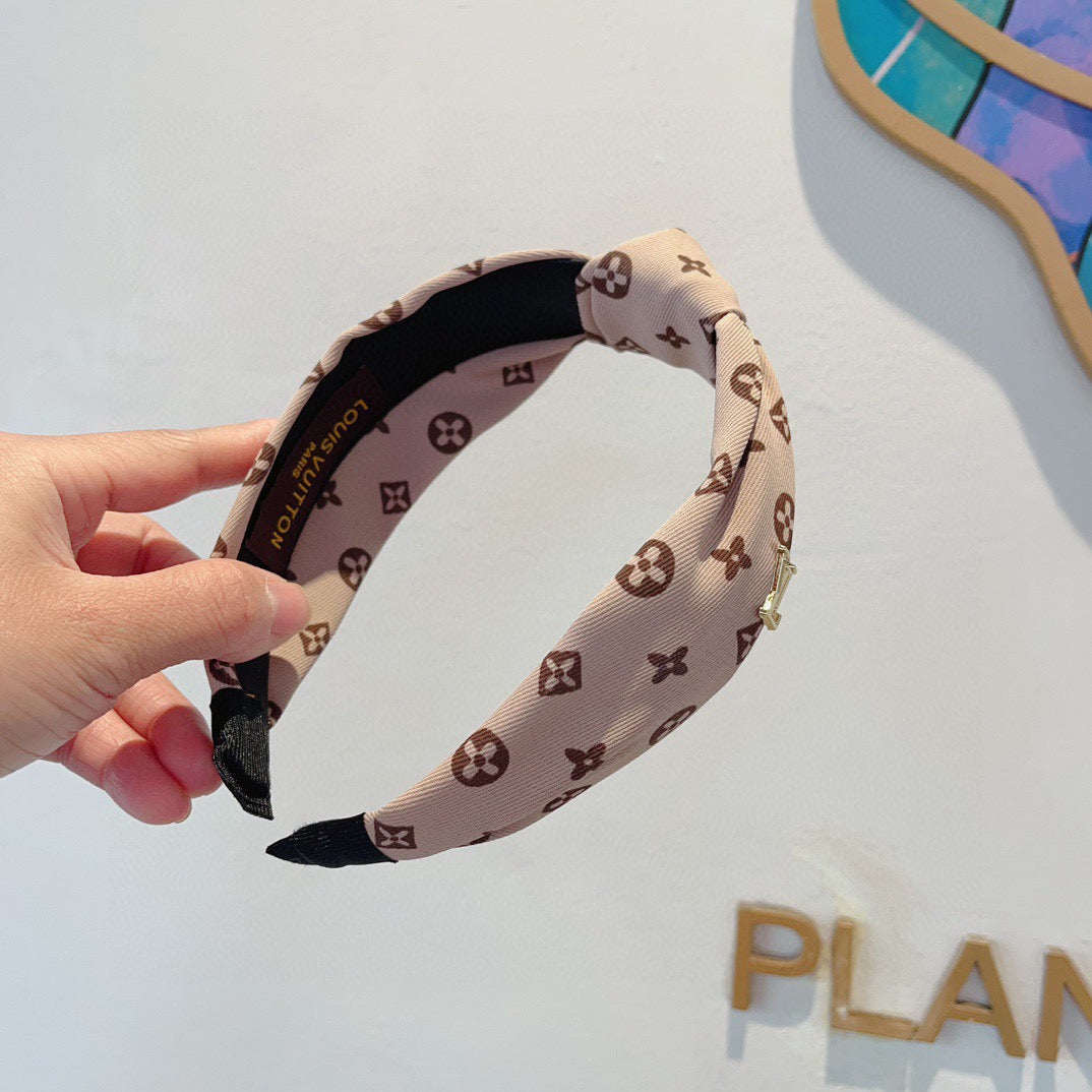 LOUIS VUITTON Headband