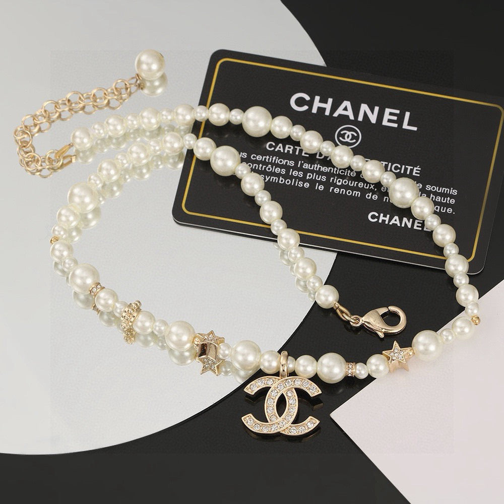CHANEL Pearl Choker Necklace