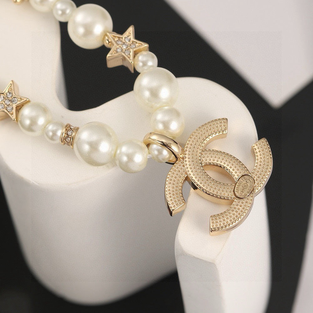 CHANEL Pearl Choker Necklace