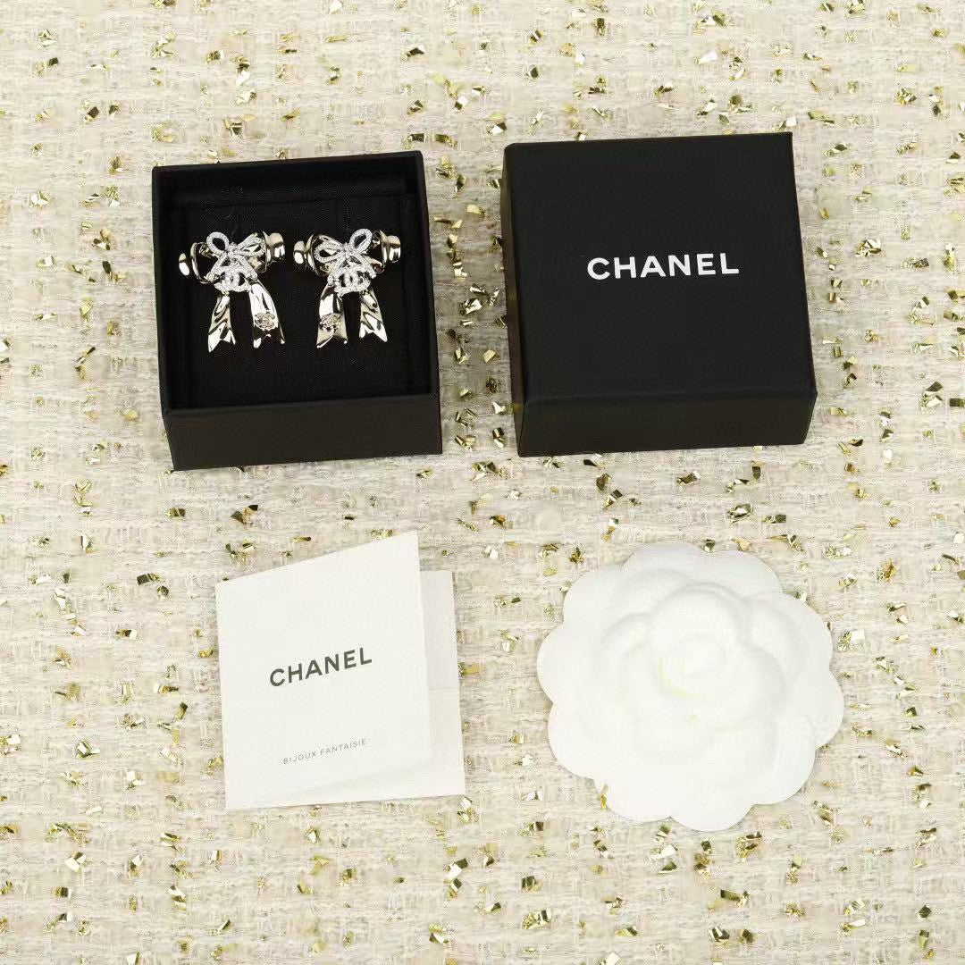 CHANEL Bow Earrings