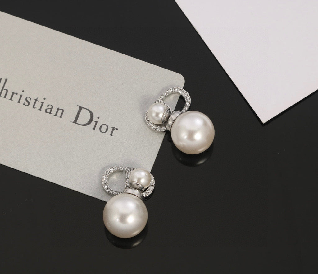 DIOR Pearl Earrings