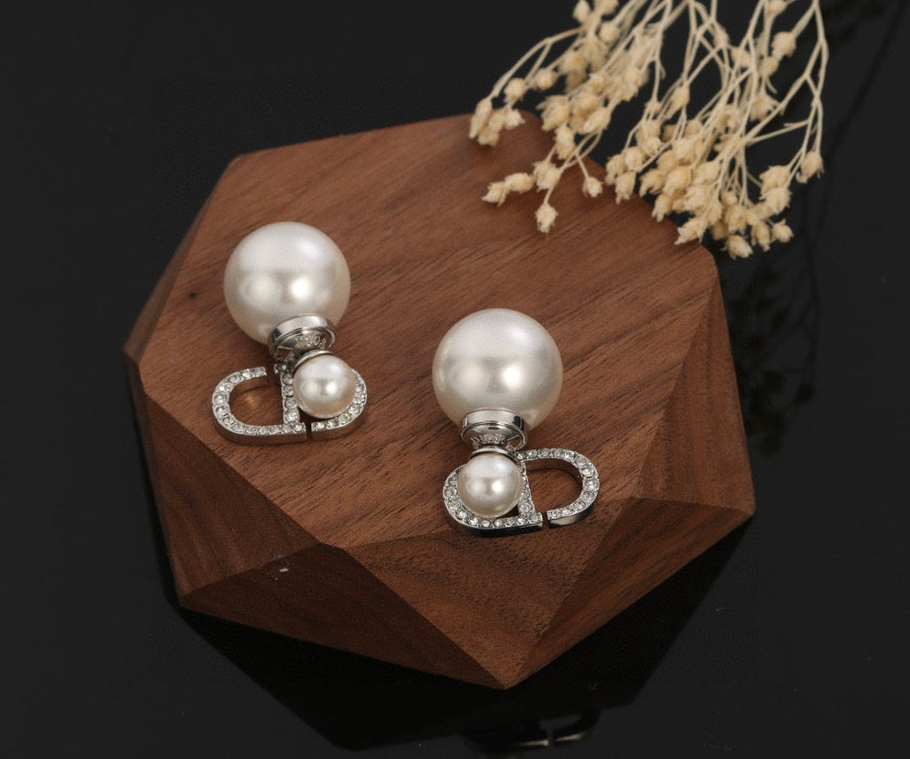DIOR Pearl Earrings
