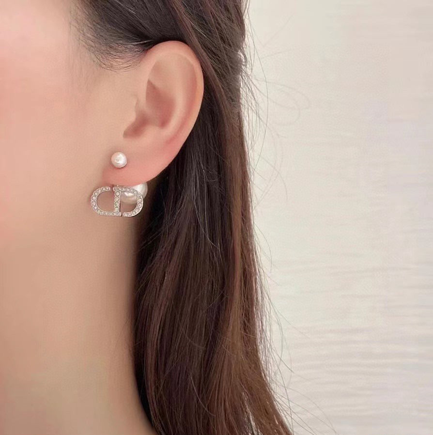DIOR Pearl Earrings