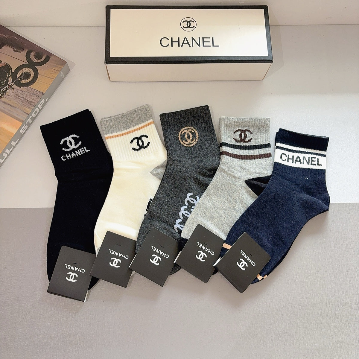Chanel Cotton Crew Socks – 5-Pair Set #005