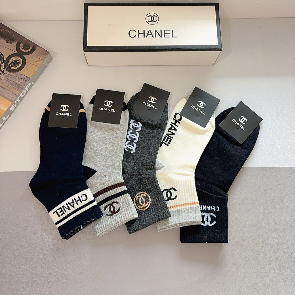 Chanel Cotton Crew Socks – 5-Pair Set #005