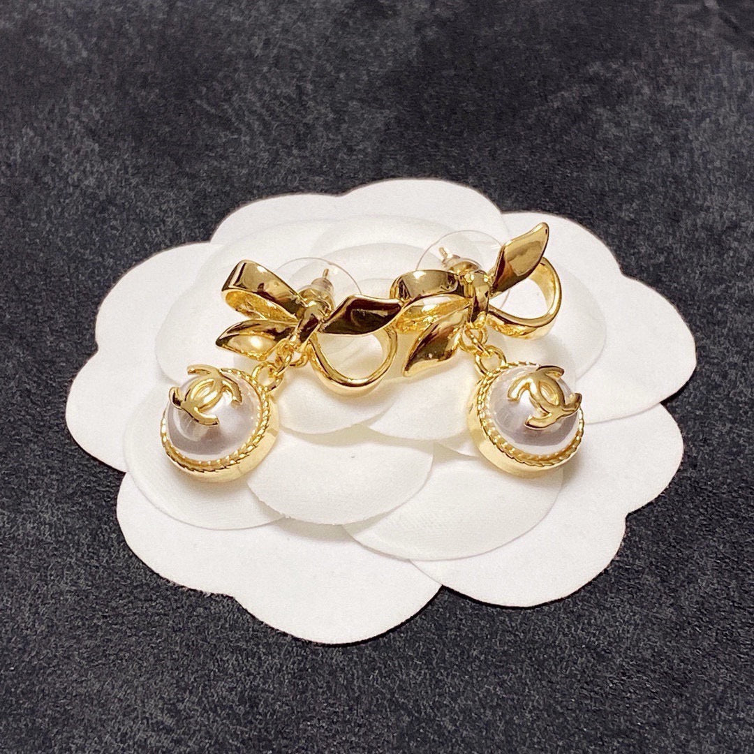 CHANEL Bow Earrings
